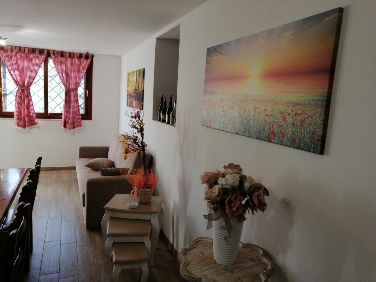 La Casa Del Borgo-Intero Appartamento Латина Екстер'єр фото