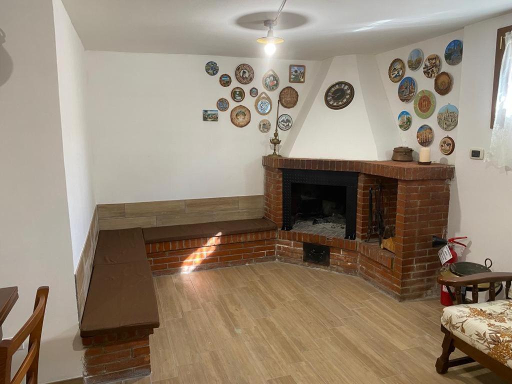 La Casa Del Borgo-Intero Appartamento Латина Екстер'єр фото