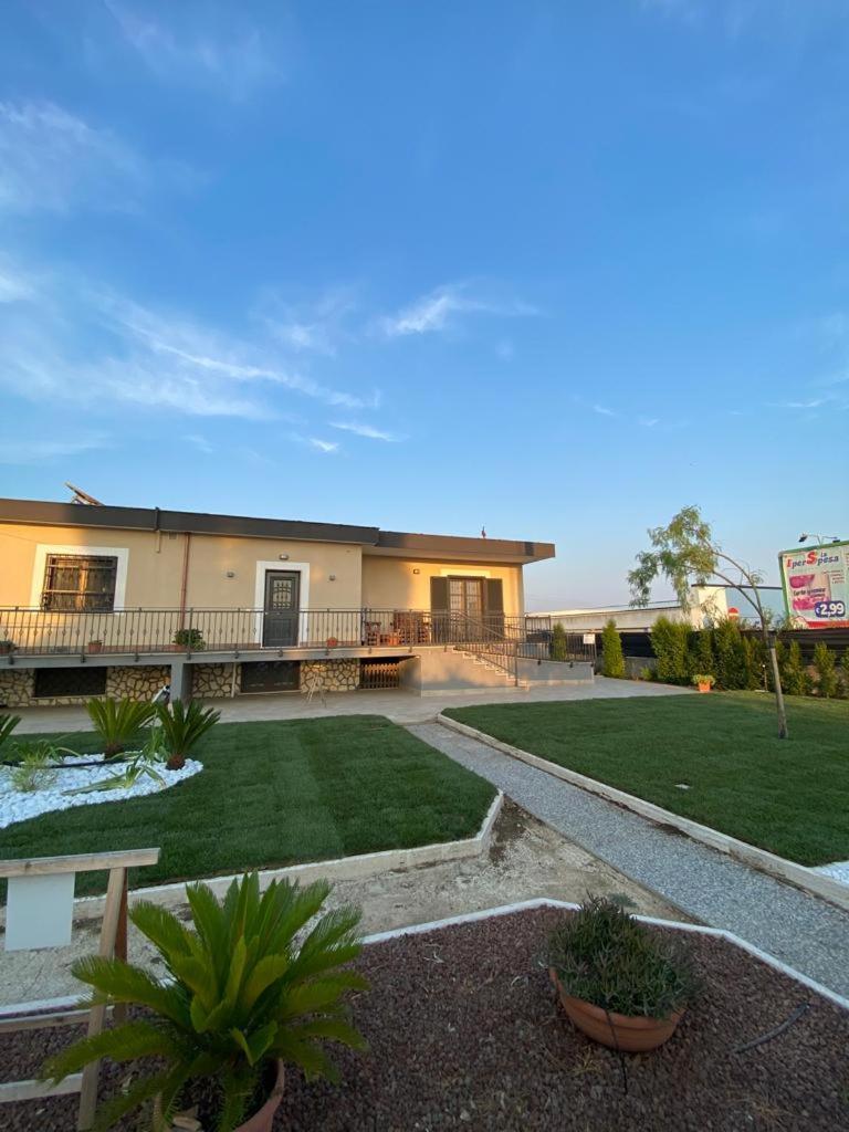 La Casa Del Borgo-Intero Appartamento Латина Екстер'єр фото